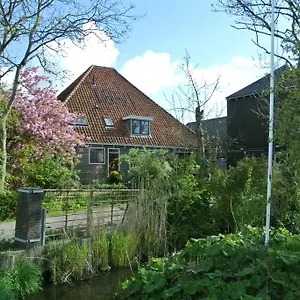 Bed & Breakfast Voorhuis En Klein Waterland, Amsterdam
