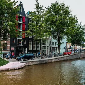 Хостел Downtown Canal View, Амстердам